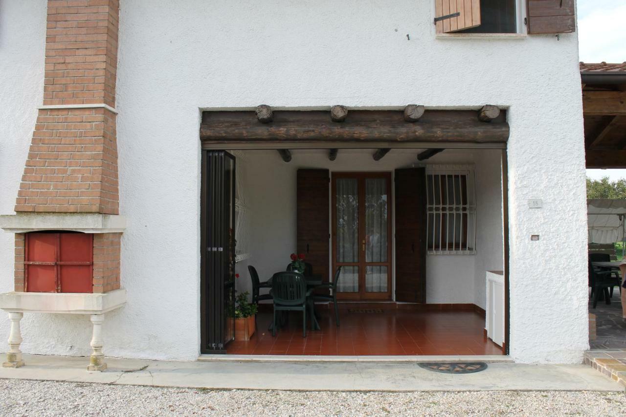 La Campagnola - Casa Vacanze Торрі-ді-Куартезоло Екстер'єр фото