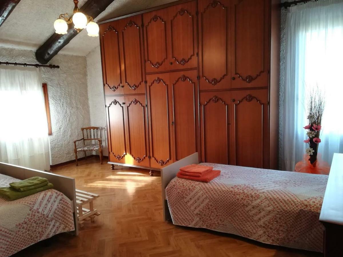 La Campagnola - Casa Vacanze Торрі-ді-Куартезоло Екстер'єр фото